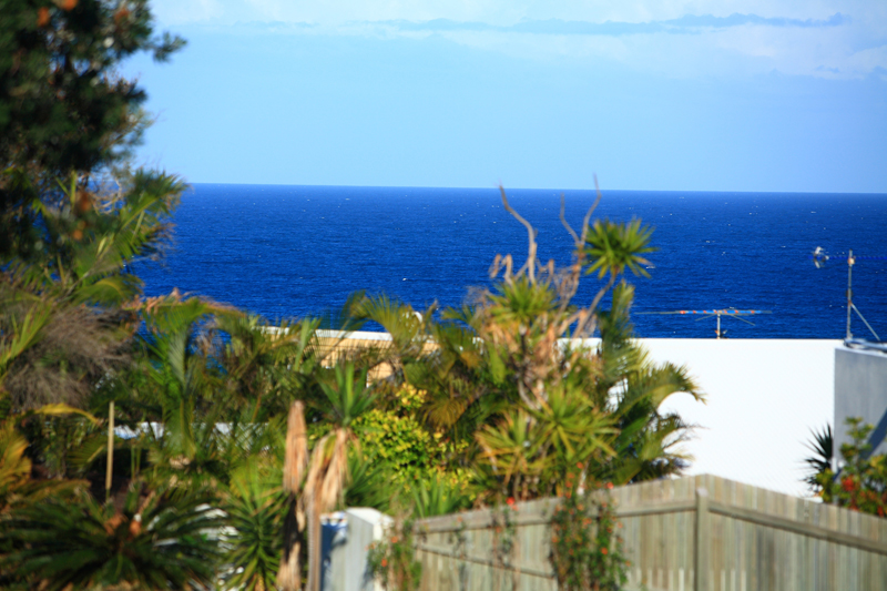 VACANT LAND - OCEAN VIEWS - SUNRISE BEACH! Picture 2