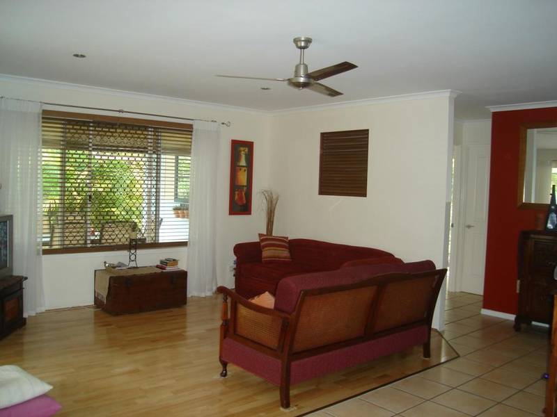 Tewantin Hideaway Picture 2