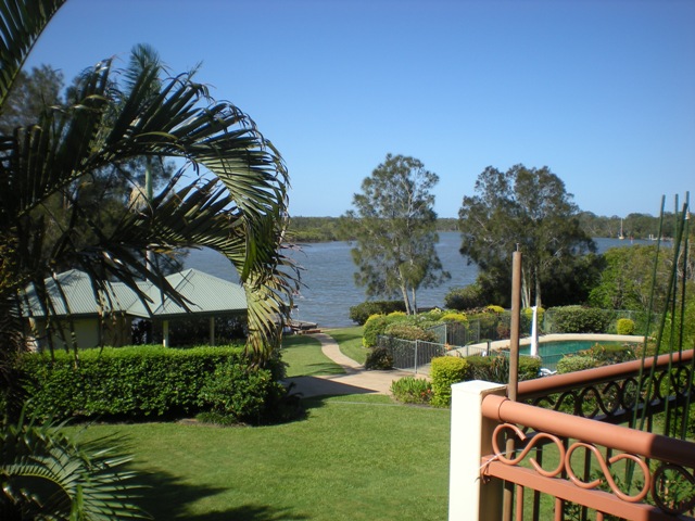 Executive Waterfront Unit in a quiet area of Tewantin. Picture