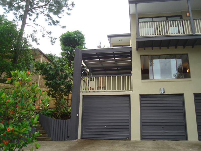 Great Location - Close to everything Picture 3