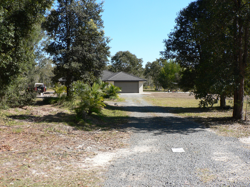 Vendors have gone - Calling for offers Picture 3