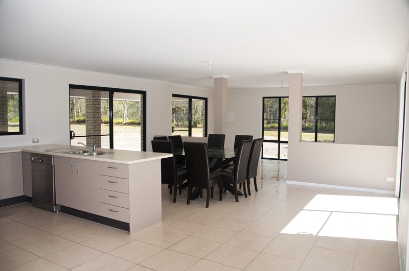 Vendors have gone - Calling for offers Picture 1