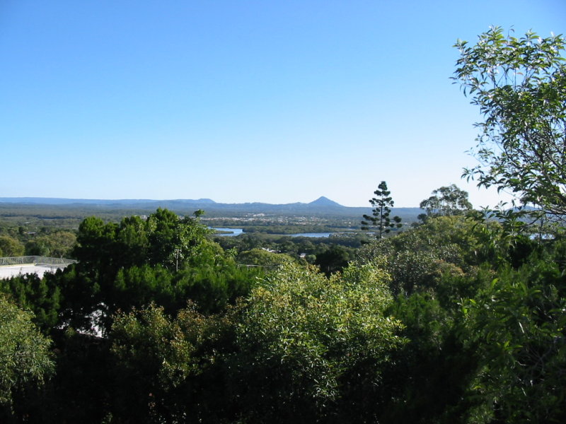 Van Winkle - Noosa Hill Picture 2