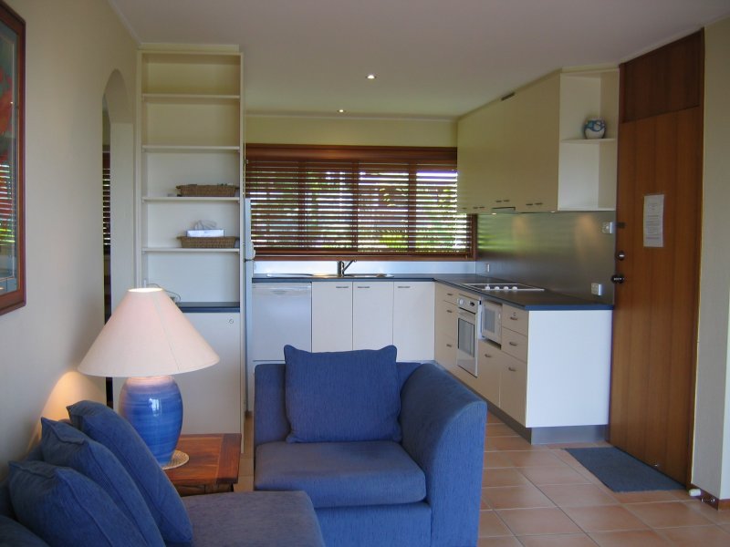 Van Winkle - Noosa Hill Picture 3