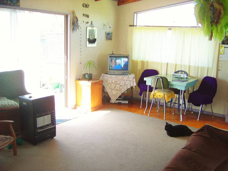 POTENTIAL PLUS AT THE BEACH - PRICE REDUCED Picture 2