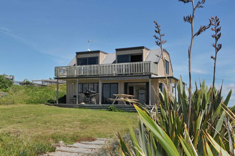 BEACHFRONT MORTGAGEE AUCTION Picture