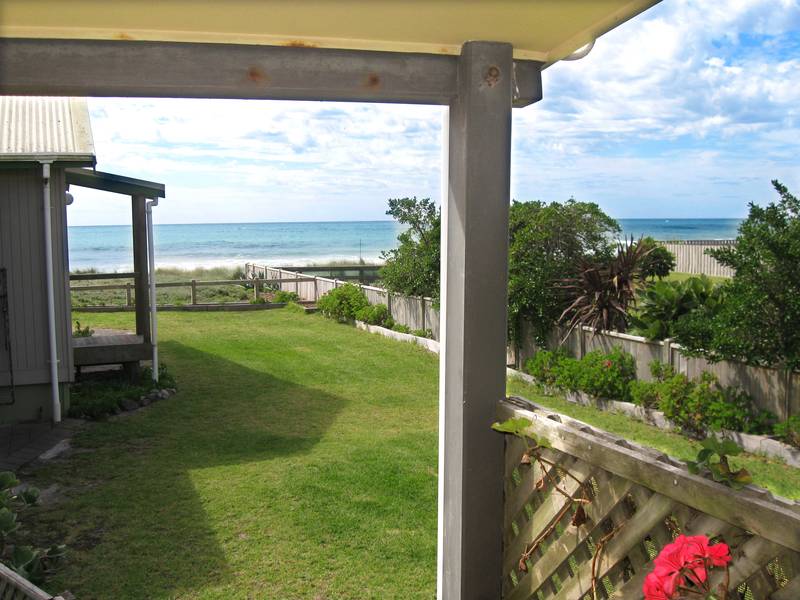 ENTRY LEVEL TO BEACHFRONT Picture 1