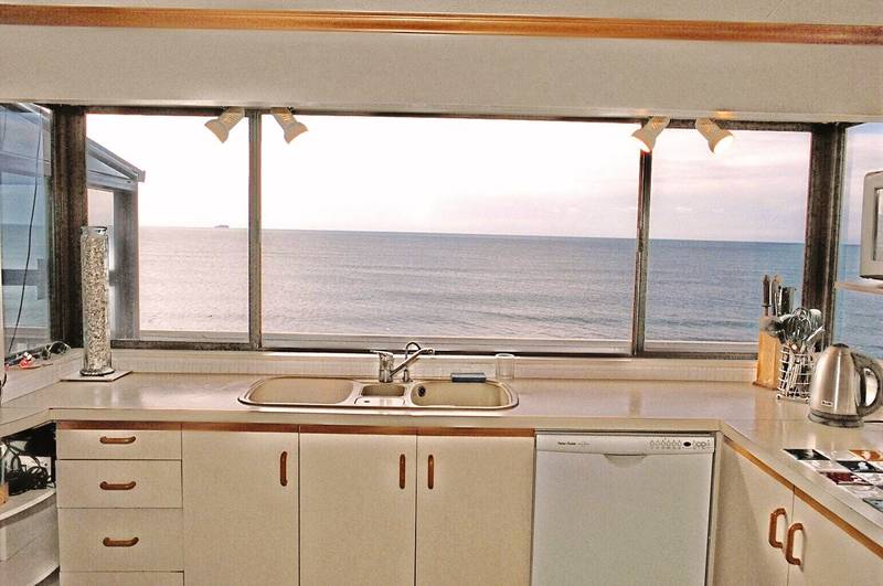 MAGNIFICENT BEACHFRONT HOME - PRICE REDUCED Picture 1