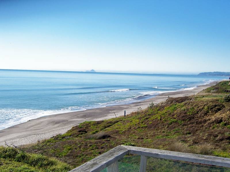 AWESOME VIEWS-PRICE JUST REDUCED Picture 2