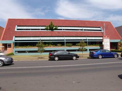 IDEAL 1ST OFFICE Picture