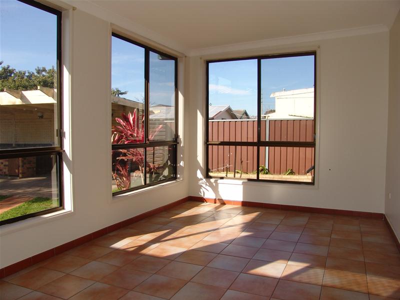 UNIQUE FOR LURNEA Picture 3