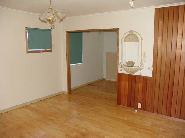 BRICK BARGAIN Picture 3