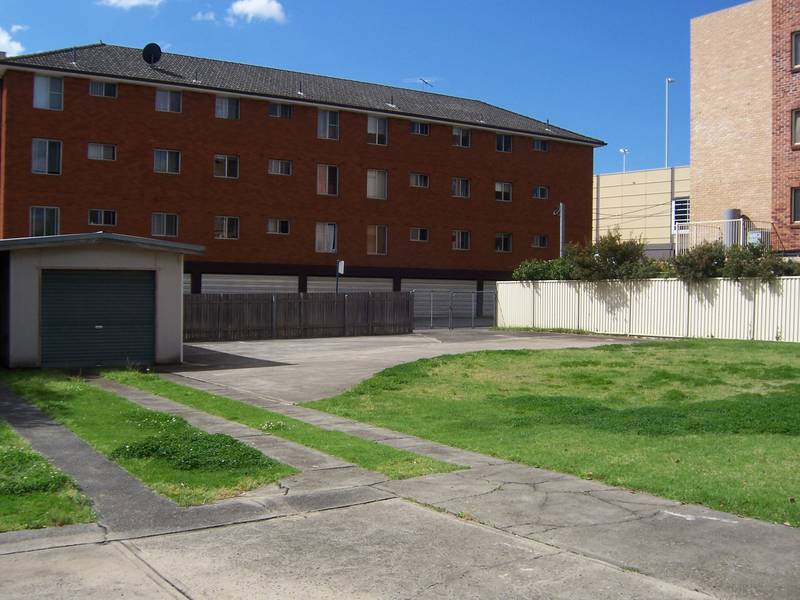 MIXED USE DEVELOPMENT SITE Picture 3