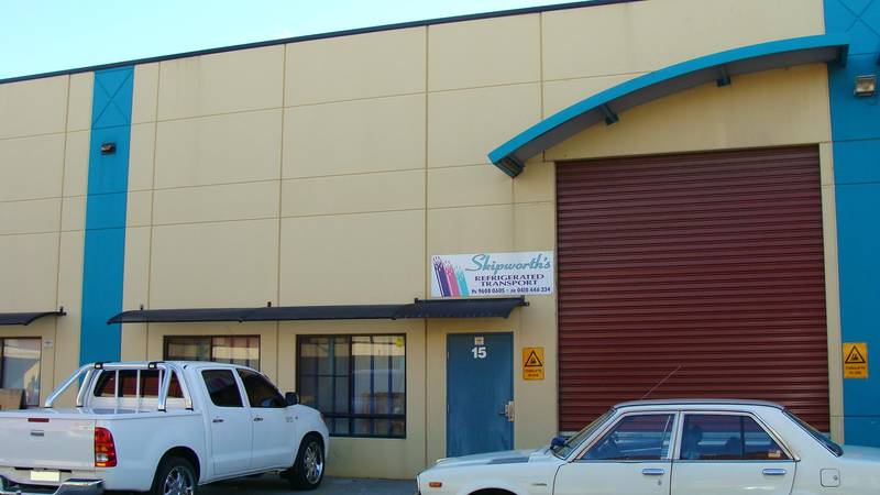 Prominent Complex Picture 3