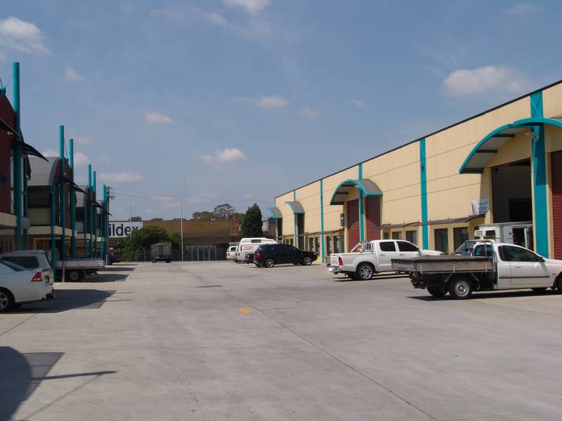 Prominent Complex Picture 2