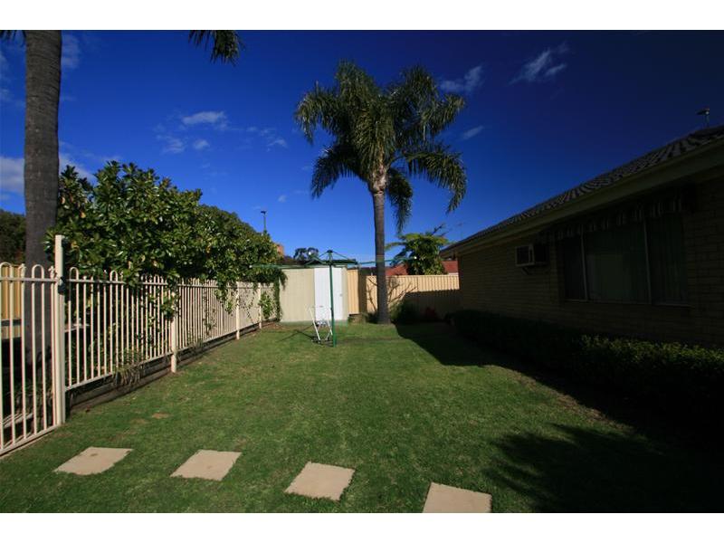 Private Family Home Back on the Market Inspect Sat 12.00-1230 Picture 2