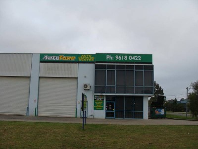 Prominent Corner Position Picture