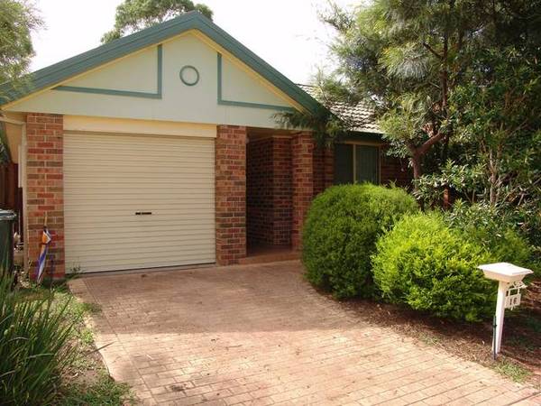 UNDER CONTRACT- LEASED TO DEPT OF DEFENCE Picture 1