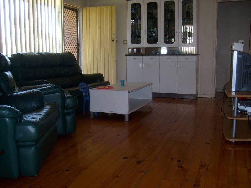 LARGE, SQUARE BLOCK Picture 2