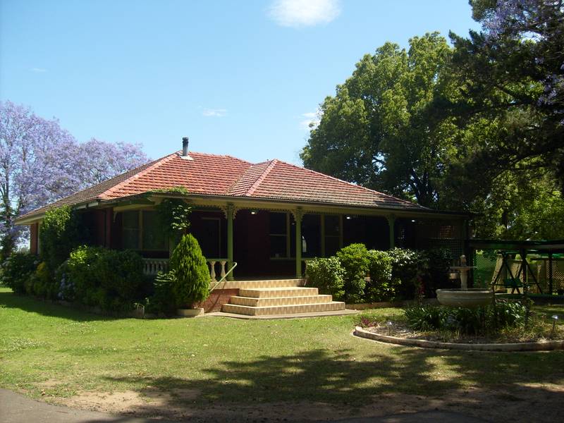 UNIQUE 1.94 HECTARE PROPERTY Picture 1