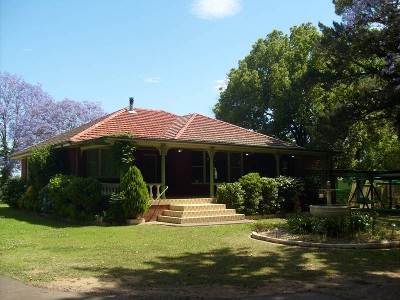 UNIQUE 1.94 HECTARE PROPERTY Picture