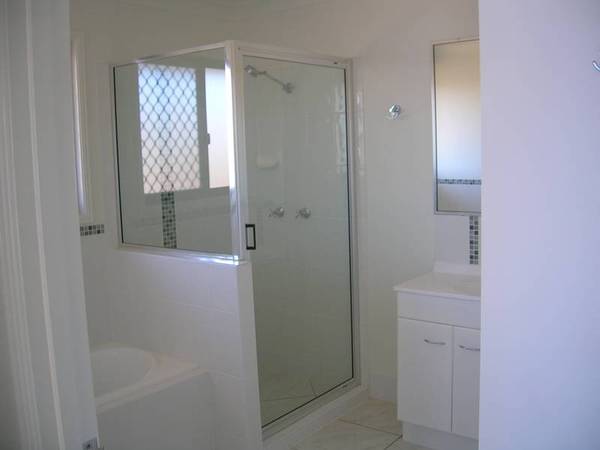 Sparkling White & Just Right Picture 3