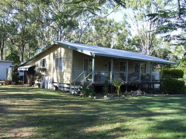 Relaxed Country Atmosphere Picture 1