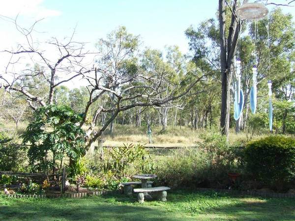 Relaxed Country Atmosphere Picture 3