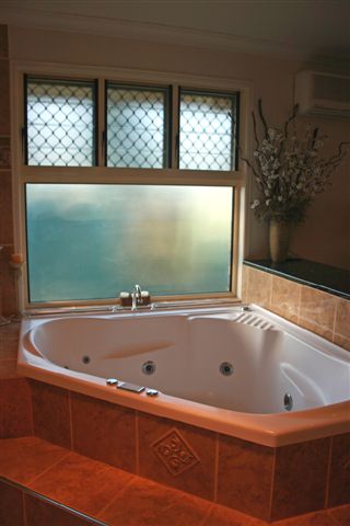 1 Acre of Picturesque Lifestyle Picture 2