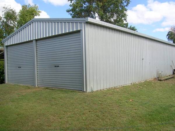 4 Bay Shed on 1106m2 Picture 2