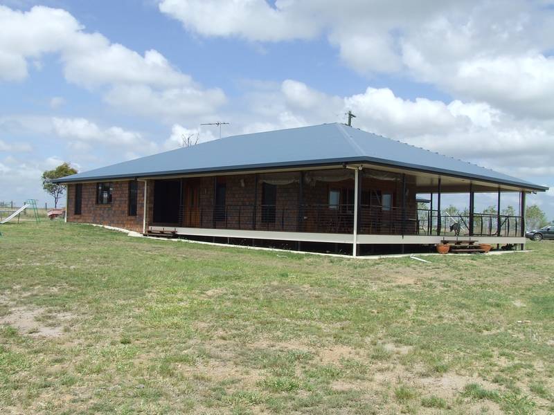 Country Splendour Picture 1