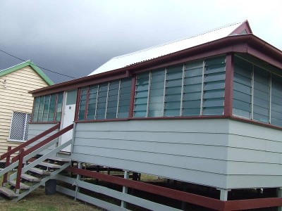 Neat & Tidy Cottage With In CBD Picture