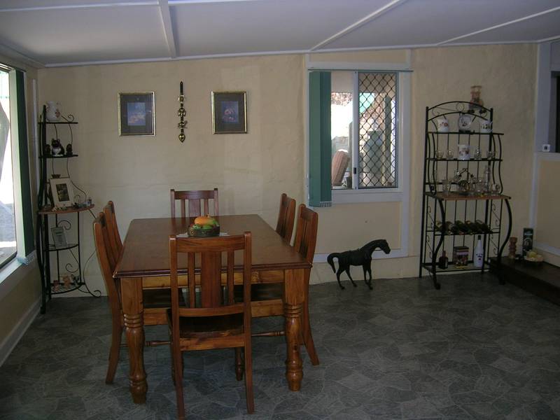 Quiet Location ~ A Family Dream Picture 3