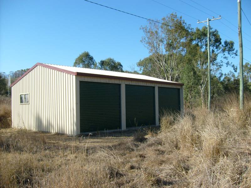 9 Acres ~ 32Km to Rocky Picture 1