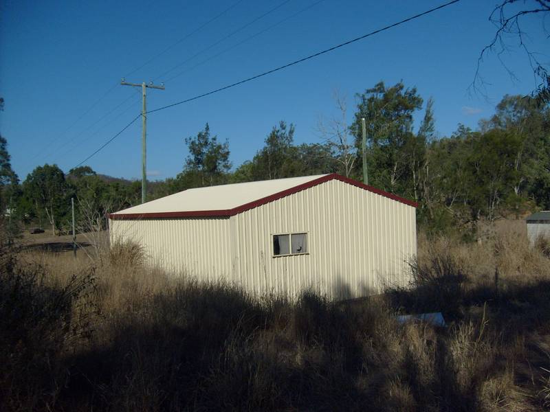 9 Acres ~ 32Km to Rocky Picture 2