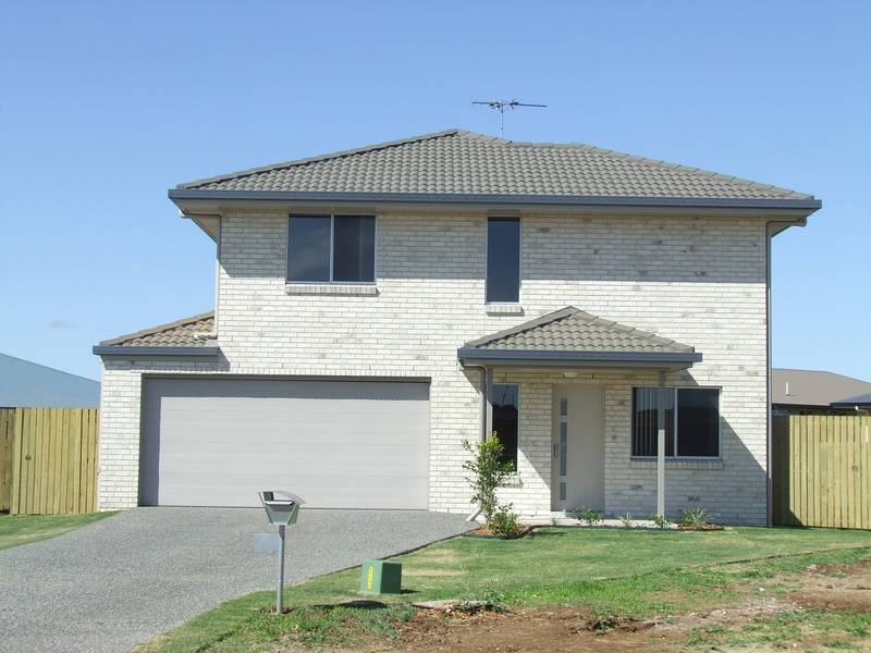 2 Storey Living Picture 2