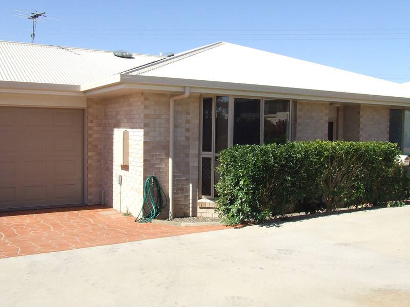 Quiet Modern Unit Picture 3