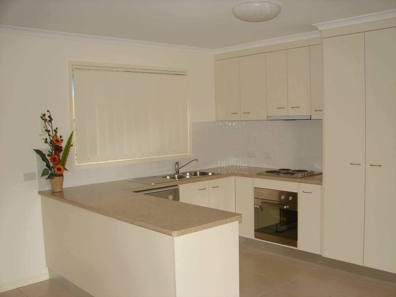 PRIVACY ~ 4 BEDROOM NEW HOME Picture 2