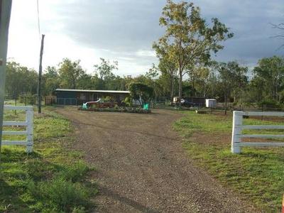 Cheap Tidy Lowset Home on 7 Acres Picture