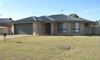 4 Bedroom Brick Home with Room to Move in the Back Yard Picture