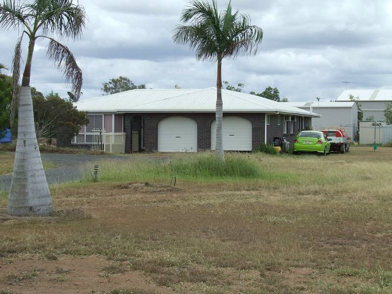 Ideal Business Location Close to Highway Picture 2