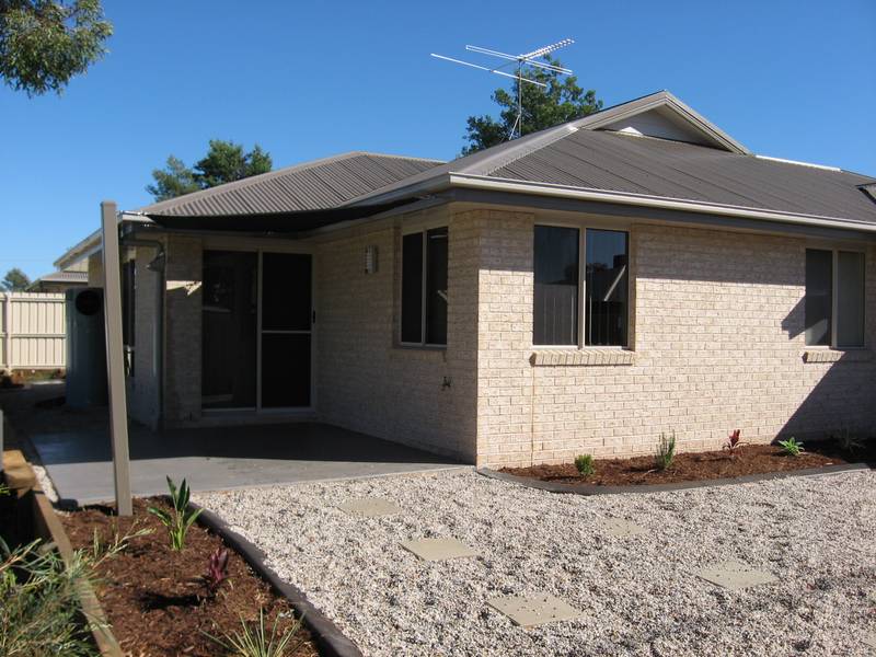 3 BEDROOM LUXURY VILLA AVAILABLE FURNISHED OR UNFURNISHED Picture 2