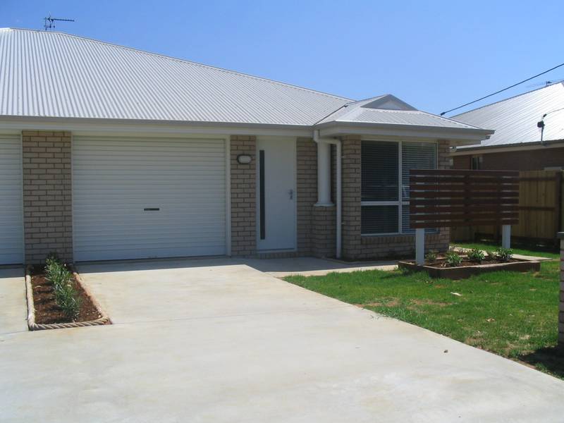 SPACIOUS FULLY FURNISHED UNITS Picture 2