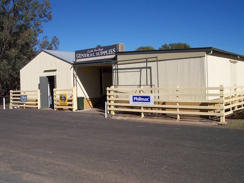 TIMBER HOME WITH COMMERCIAL SHEDS & THRIVING BUSINESS. Picture 1