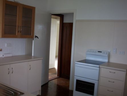 MAKE AN OFFER Picture 2