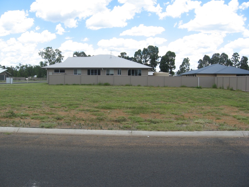 LAND IN SOVEREIGN Picture 2