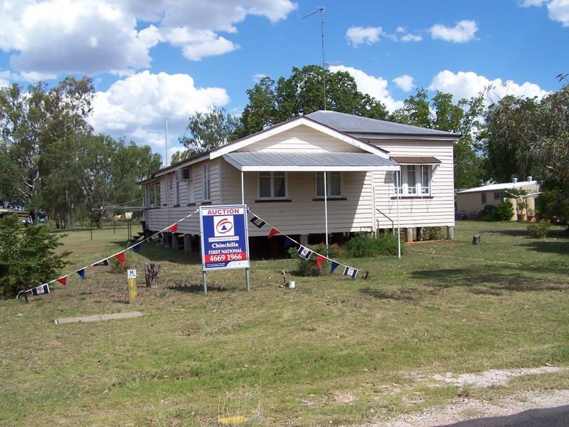 3604 SQUARE METERS + HOUSE !!! Picture 1