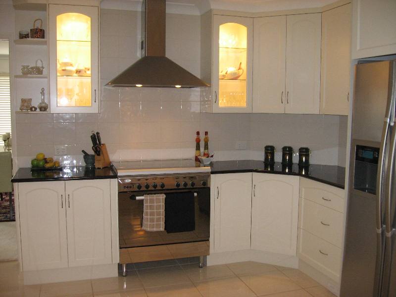 CLASS WITH AMBIANCE Picture 2