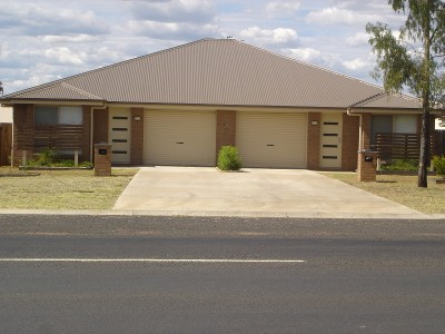 DUPLEX INVESTMENT Picture