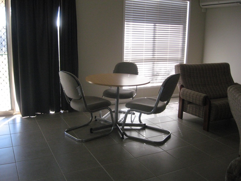 DUPLEX INVESTMENT Picture 2